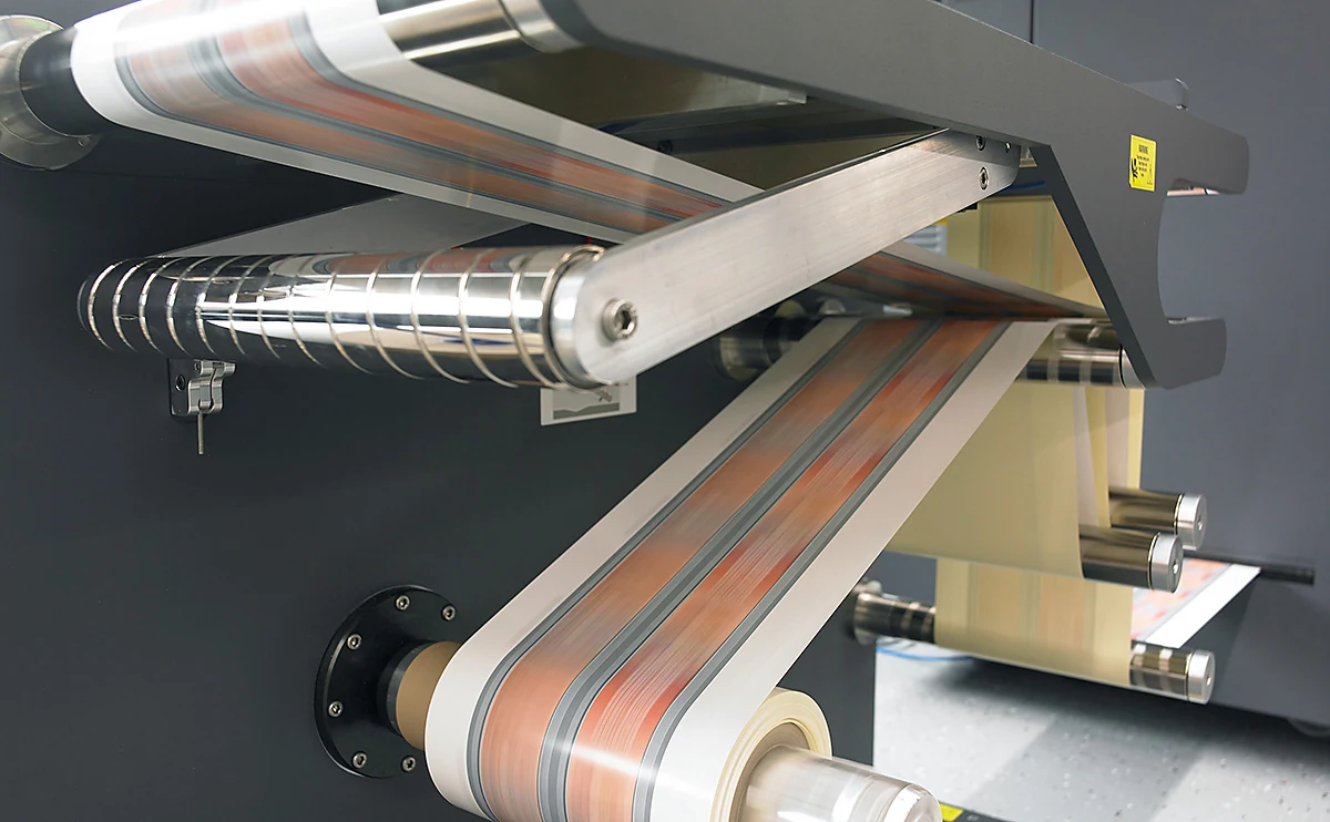 Druckmaschine in der Produktion von ESP Druck
