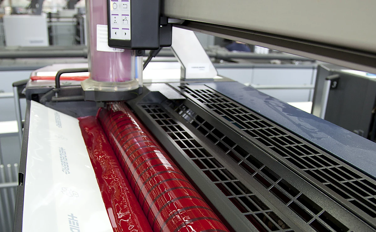 Druckmaschine in der Produktion von ESP Druck